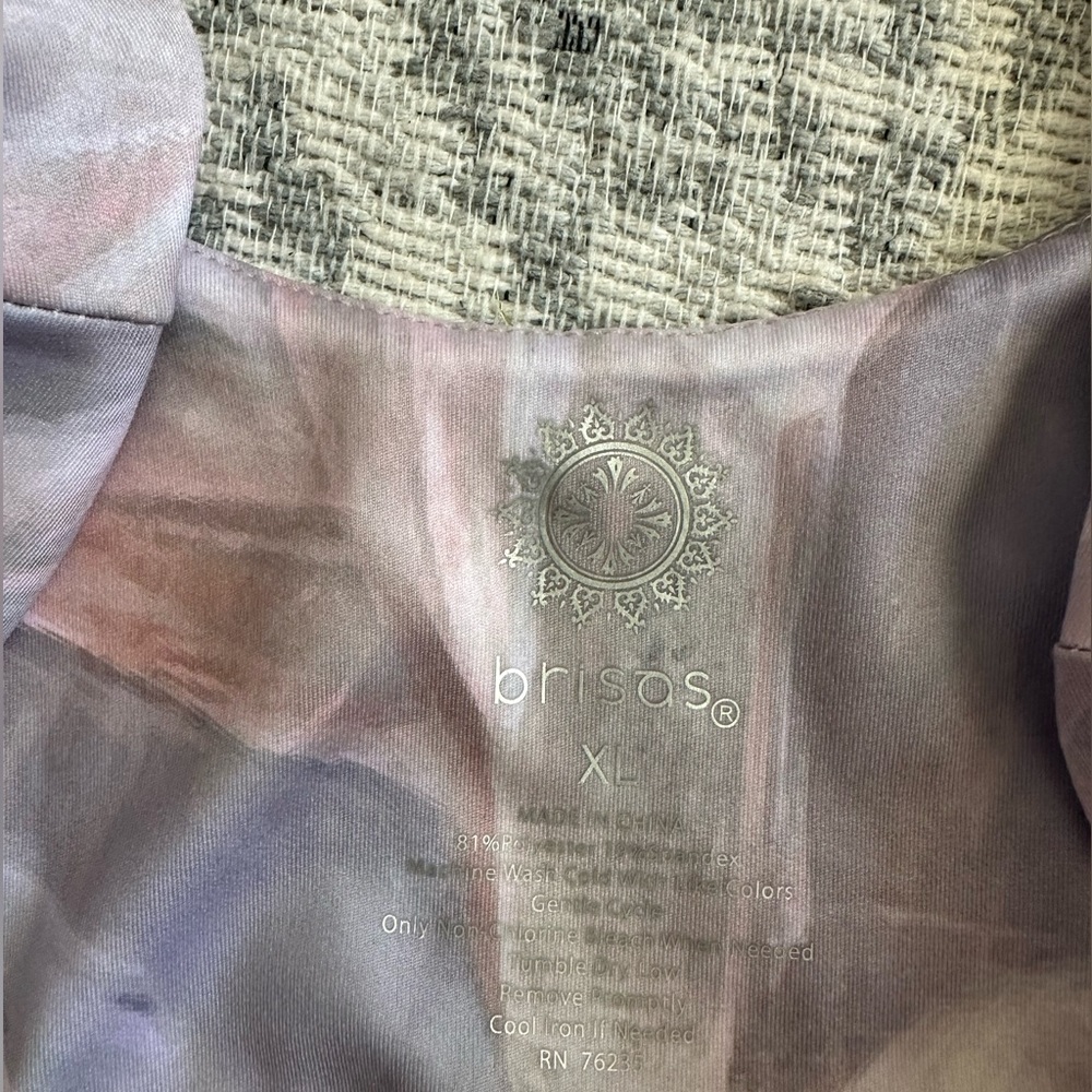 XL Brisas Marble Pink Athletic Top Similar to Align Style